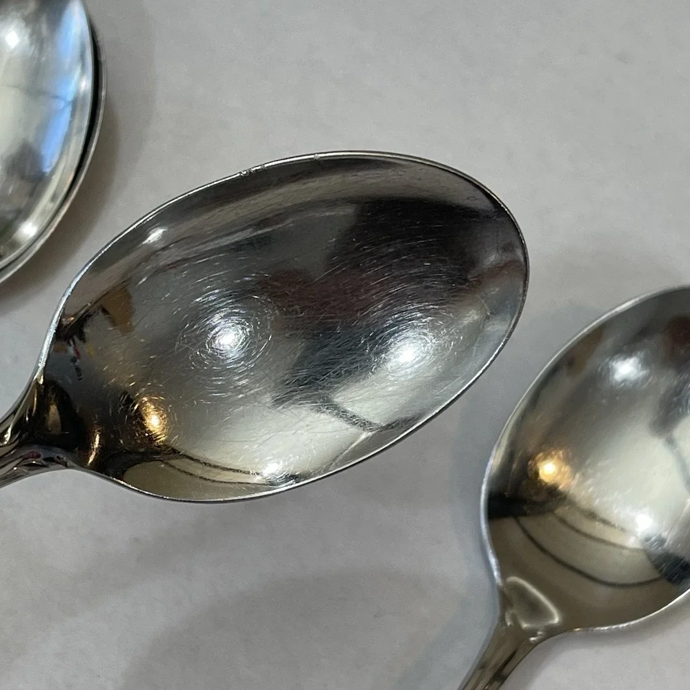 4 Insico International Silver Stainless Dinner Spoons Victorian Charm Embassador